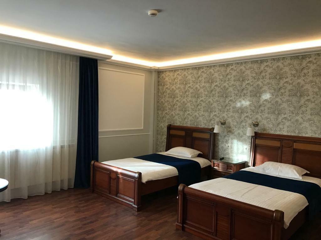 Pension Hanul Andritei Craiova Exterior foto